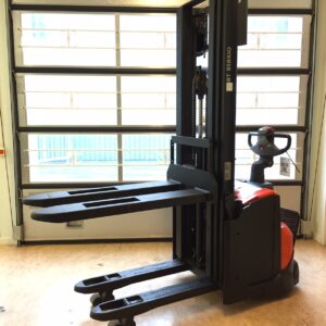 Begagnad ledstaplare BT SWE120L