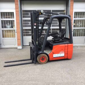 Begagnad motviktstruck Linde E15