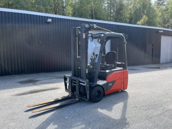 Linde E18-02 begagnad eltruck