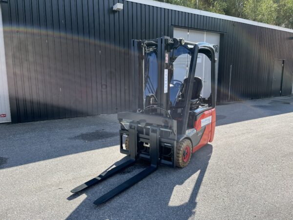 - ALPHA Material Handling Truck & Maskin