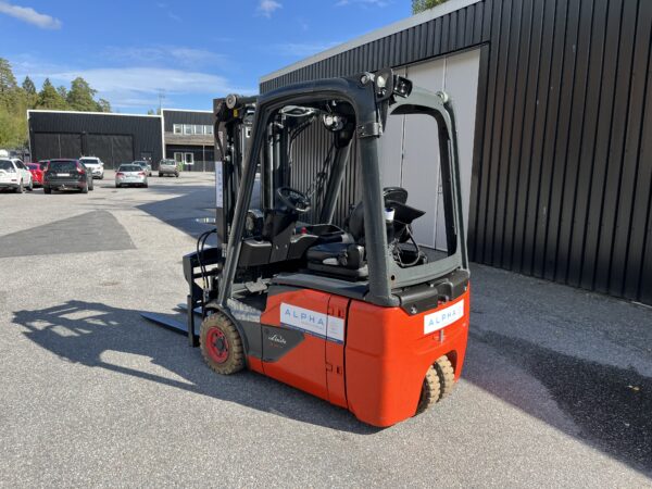 - ALPHA Material Handling Truck & Maskin