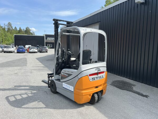 Begagnad motviktstruck Still RX