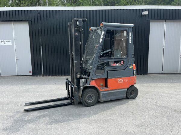 Begagnad motviktstruck Toyota 7FBMF18