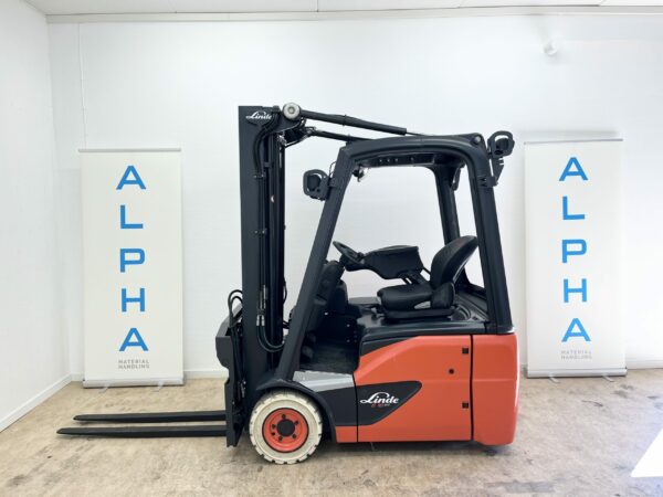 Begagnad motviktstruck Linde E16