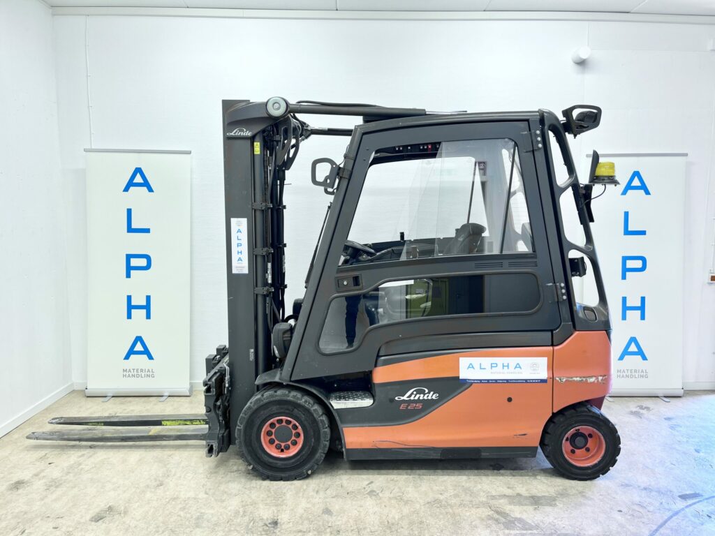 Begagnad Motviktstruck Linde e25