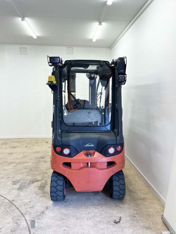 Begagnad Motviktstruck Linde e25