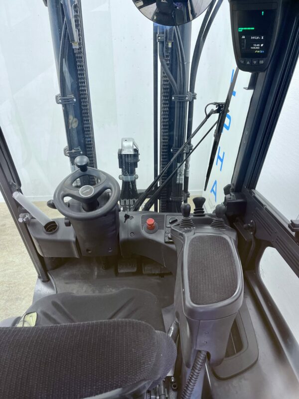 Begagnad Motviktstruck Linde e25