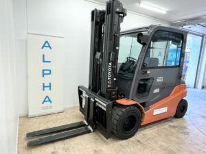 Begagnad motviktstruck Toyota 8FBMT50